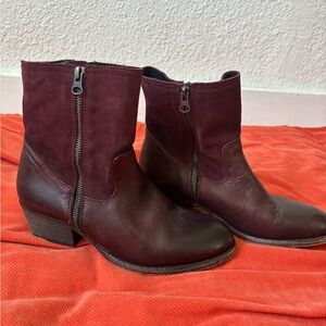 Women's Burgundy leather Ankle Boots